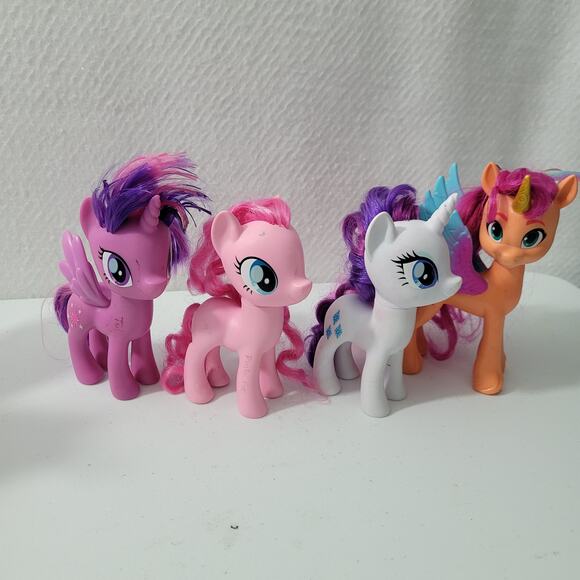 My Little Pony Lot of 4 Ponies Size Approx.5.750" 101824-2M3 - Picture 8 of 8